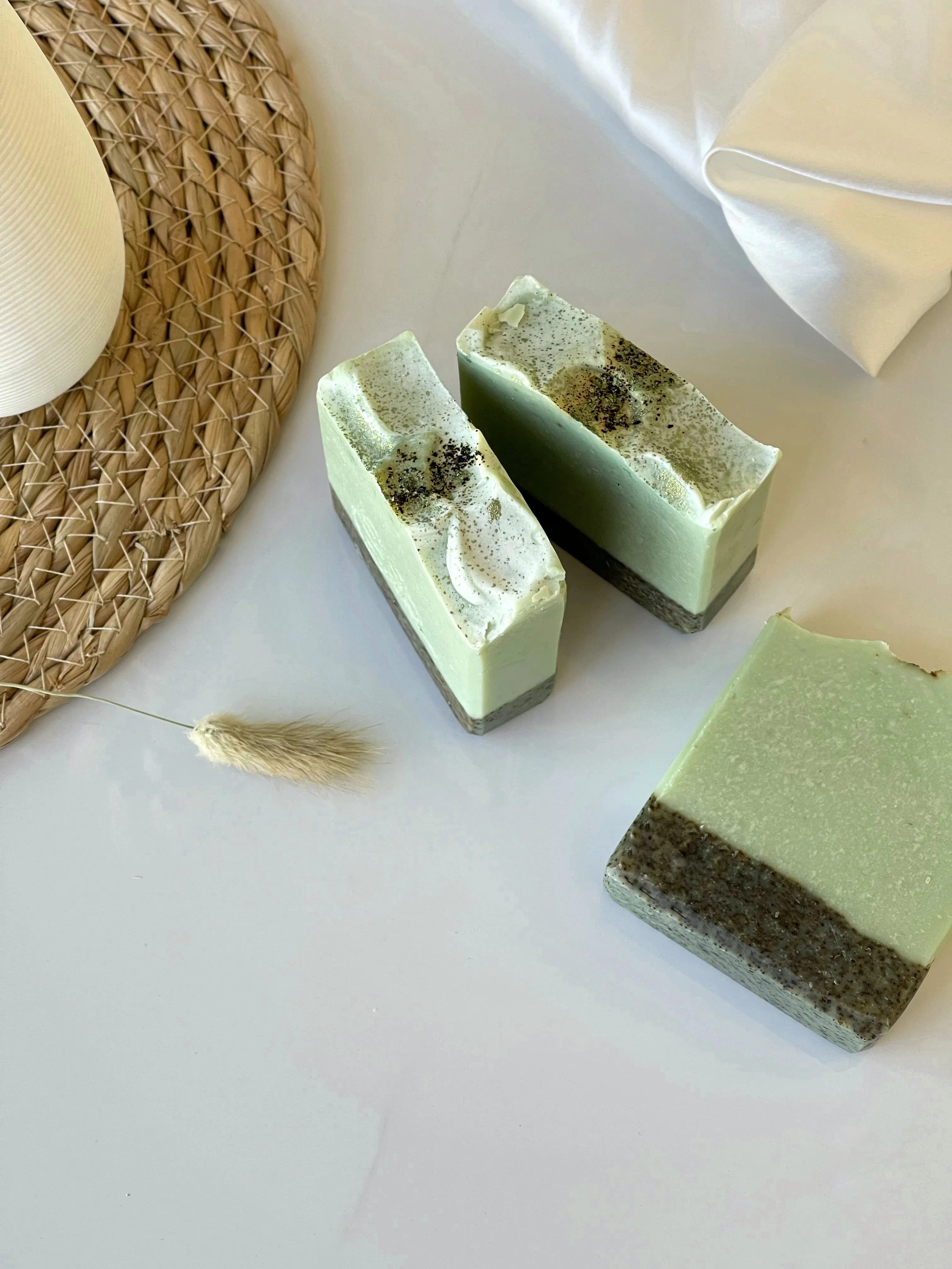 AVOCADO & GREEN TEA HANDMADE NATURAL SOAP BAR