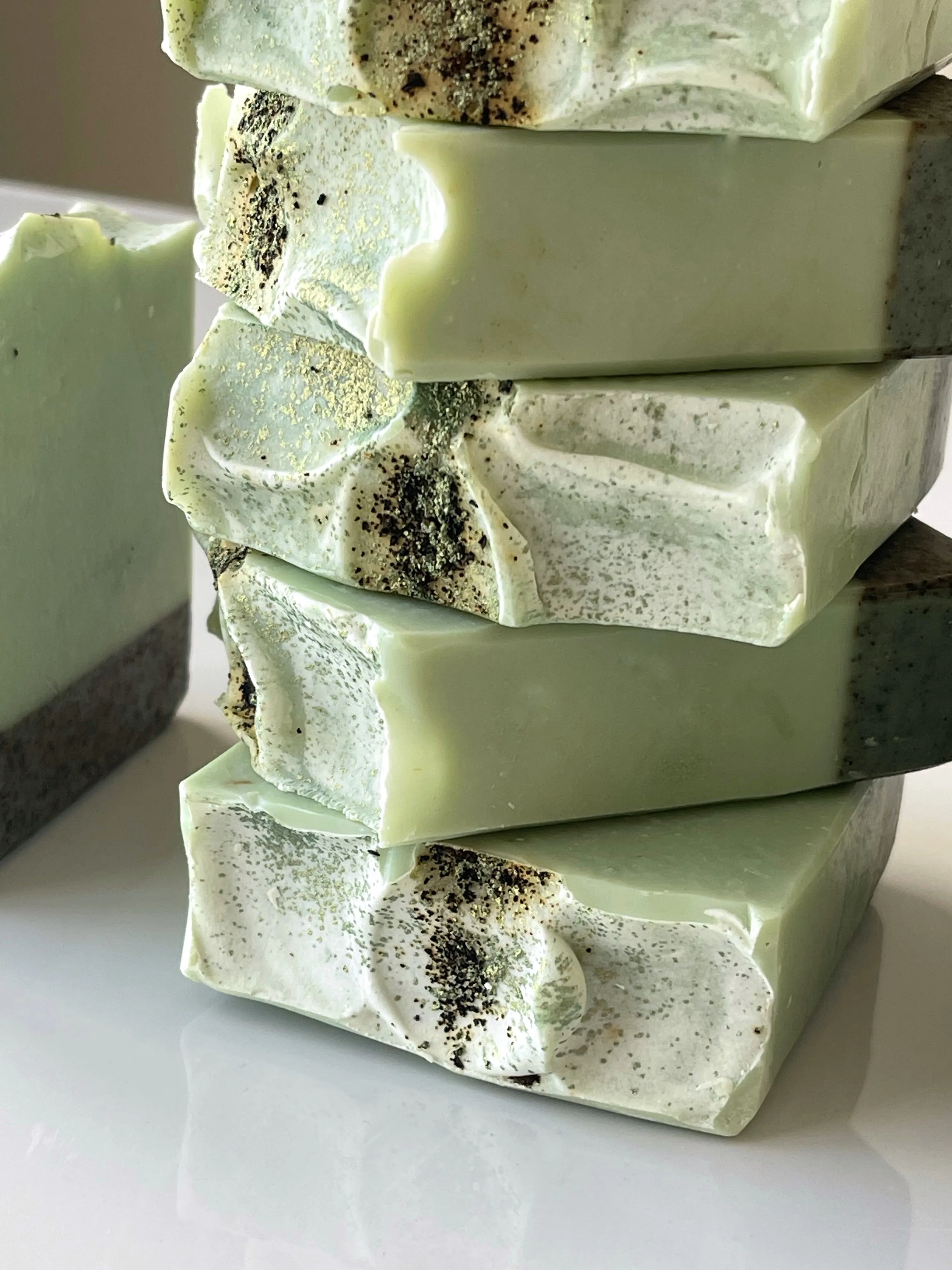 AVOCADO & GREEN TEA HANDMADE NATURAL SOAP BAR