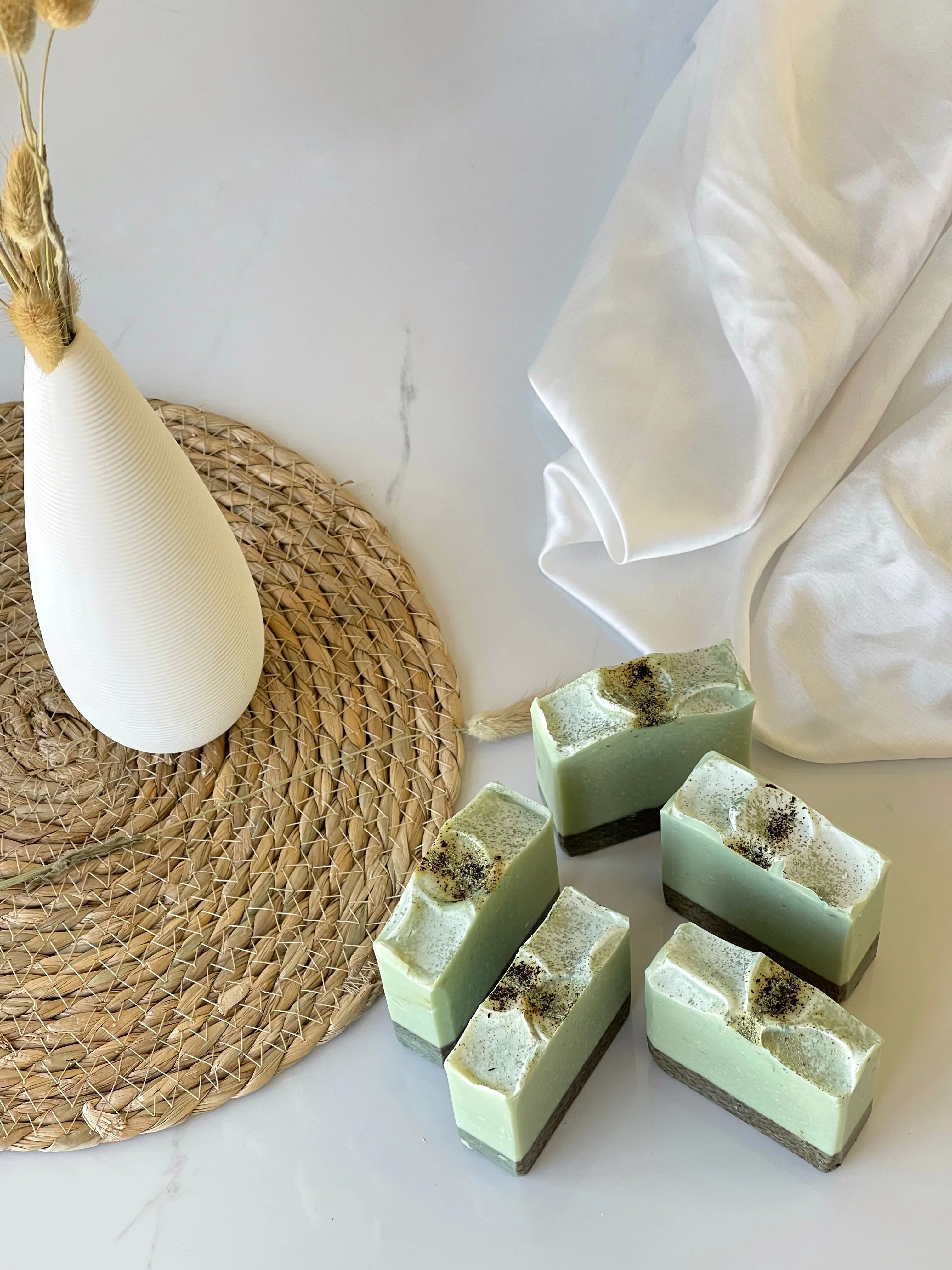 AVOCADO & GREEN TEA HANDMADE NATURAL SOAP BAR