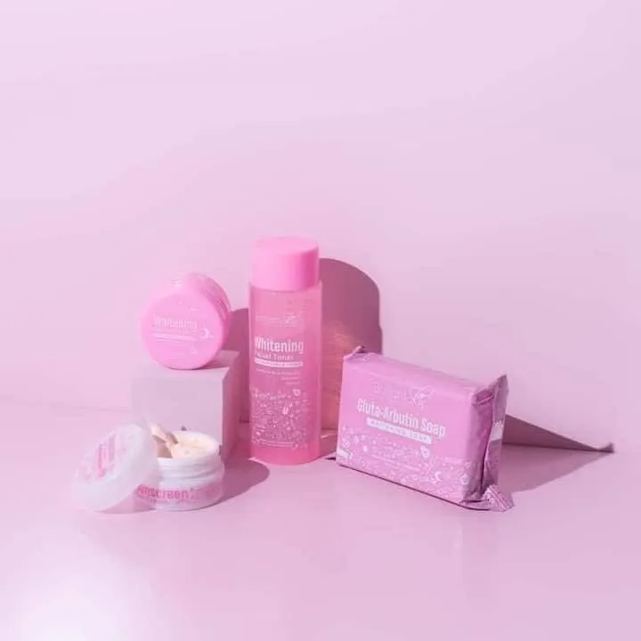 Brilliant Skin Essentials "NEW" Whitening Facial set ( Maintenance set ) - with 120ml toner