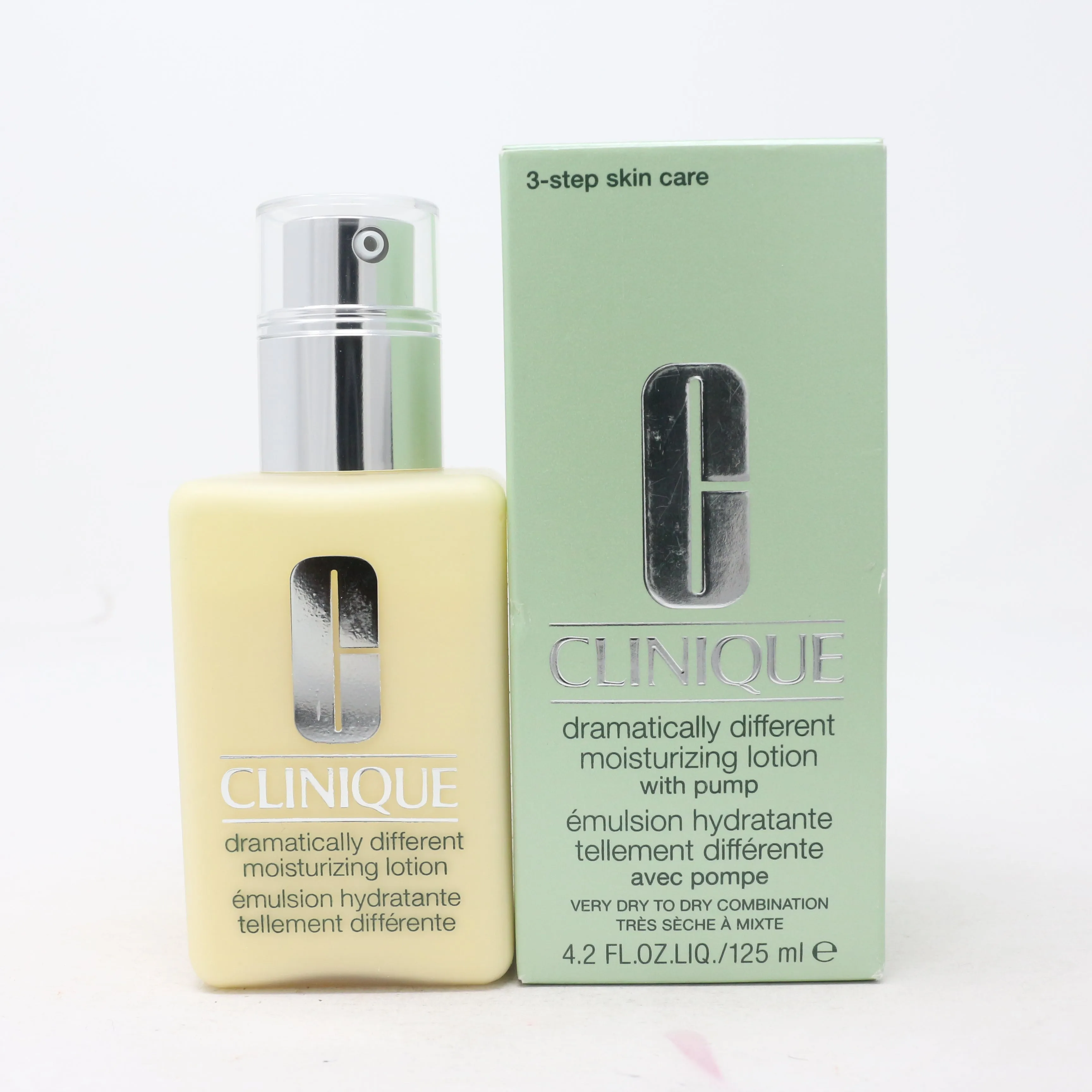 Clinique Dramatically Different Moisturizing Lotion With Pump 4.2oz  New WithBox