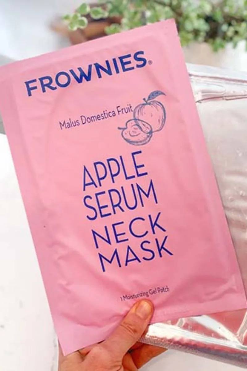 Neck Mask with Apple Stem Cell Serum