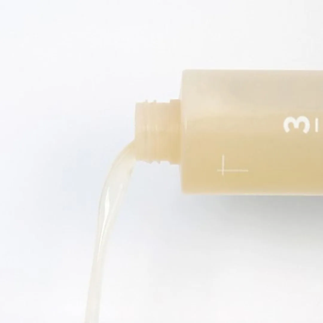Numbuzin No.3 Super Glowing Essence Toner