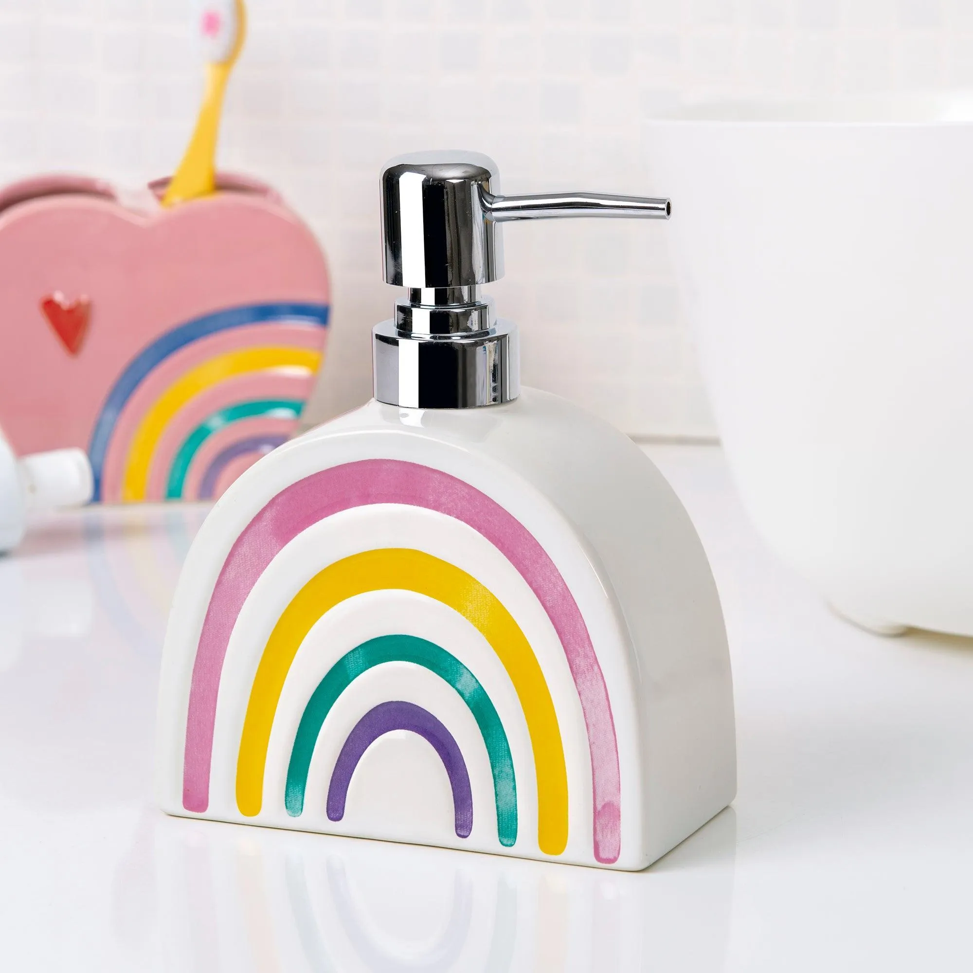Rainbow Hearts 3-Piece Bathroom Accessory Set