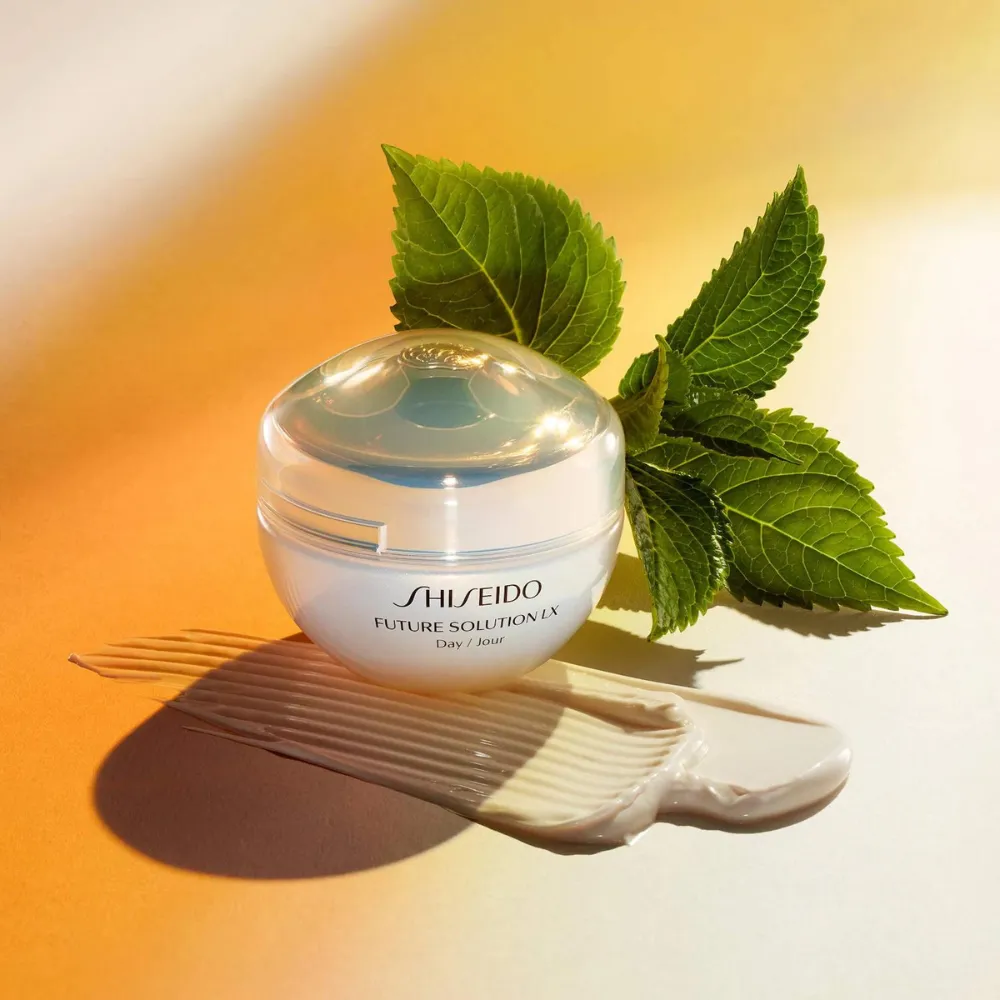 Shiseido Future Solution LX Total Protective Cream SPF20