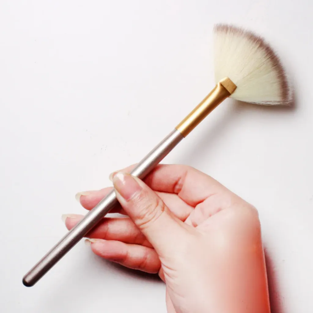 ZAQ Fan Brush Applicator